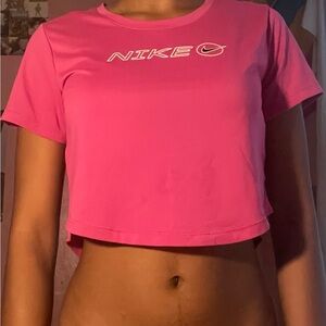 Nike Women's DIRT FIT  Pink Crop Top